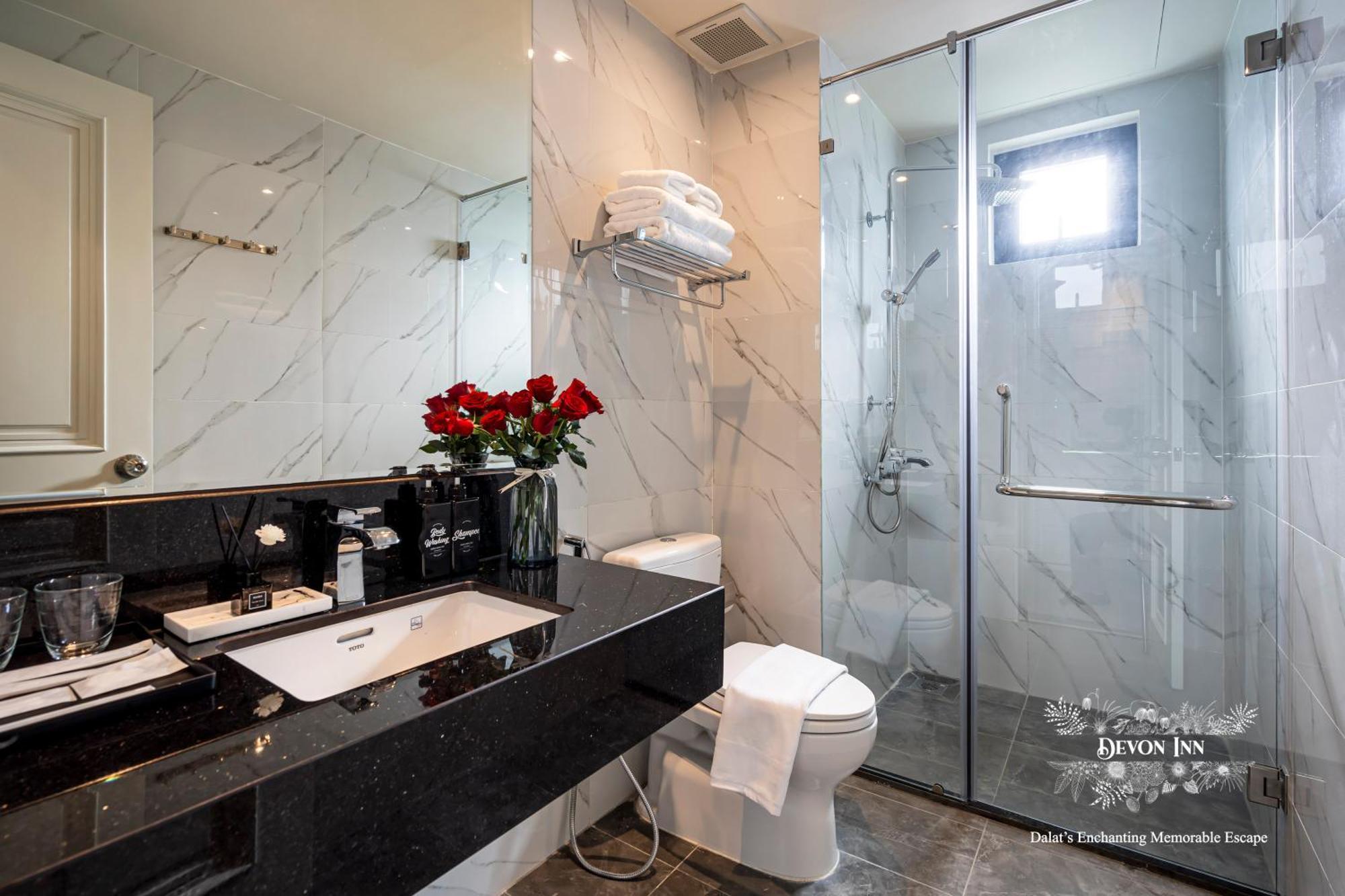 Devon Inn Khu Chi Lăng Esterno foto