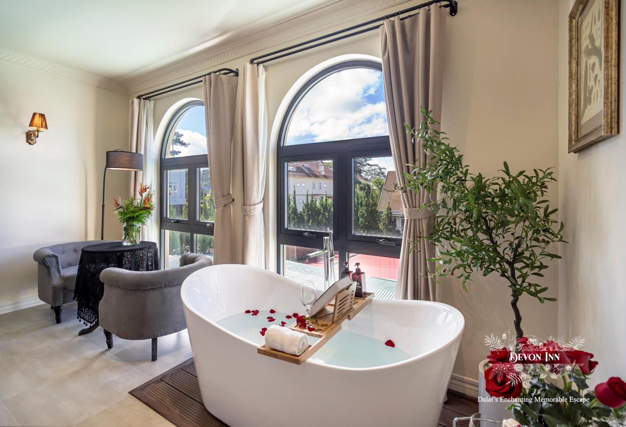Devon Inn Khu Chi Lăng Esterno foto