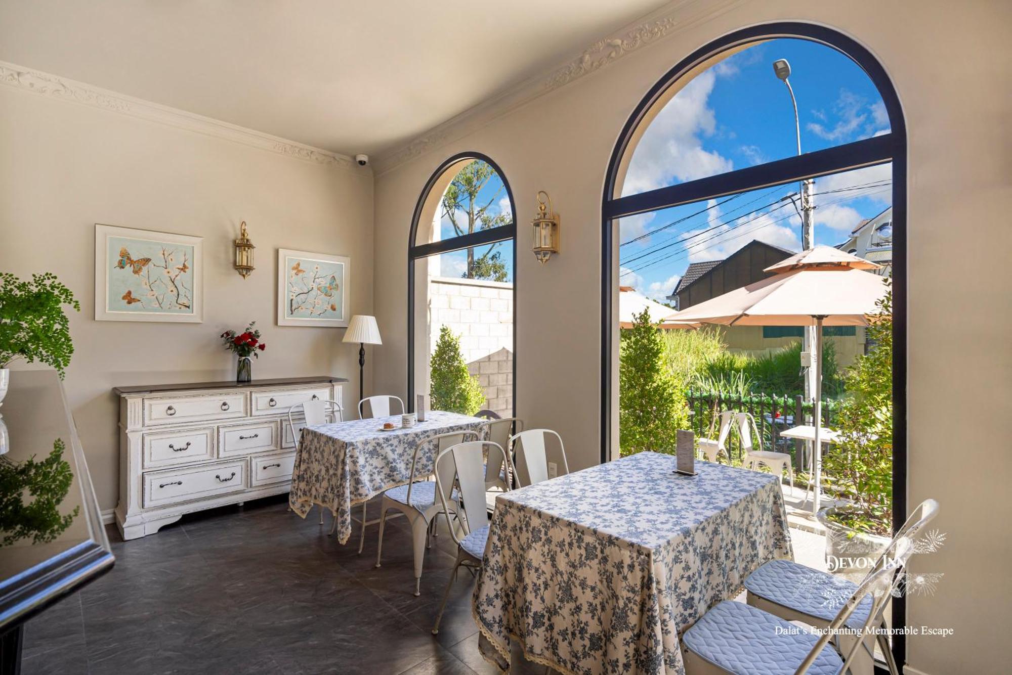 Devon Inn Khu Chi Lăng Esterno foto