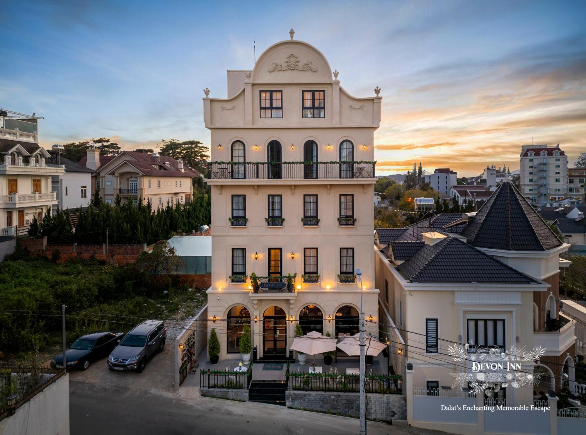 Devon Inn Khu Chi Lăng Esterno foto